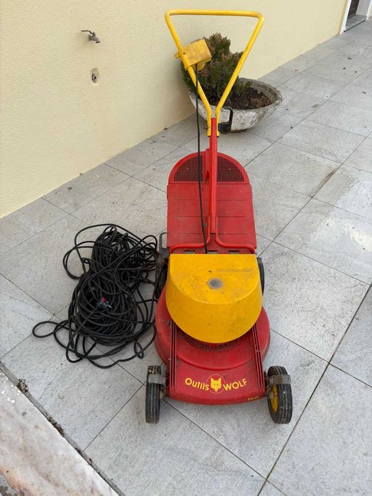 Máquina cortar relva elétrica