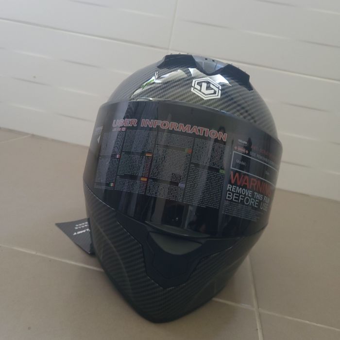 CapaCapacete LVS HF-702DV com Viseira Solar e Acabamento Carbono