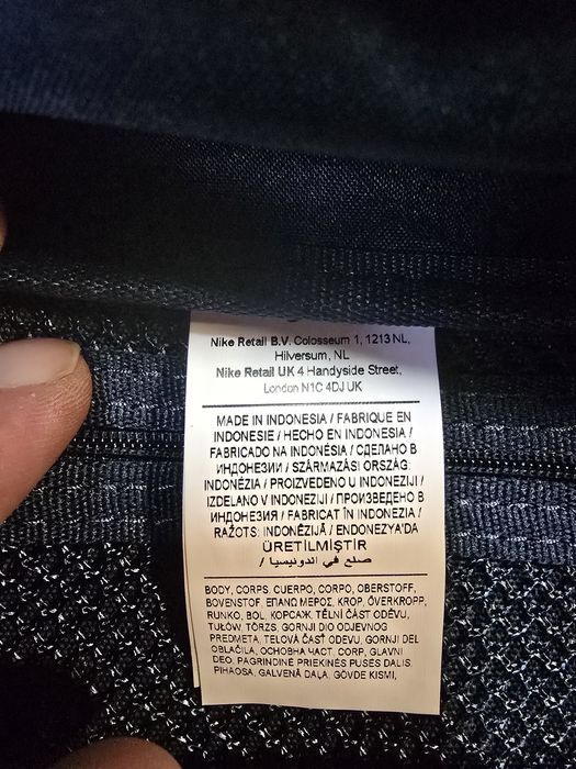 Поясна сумка Nike Fanny Pack у класичному стилі