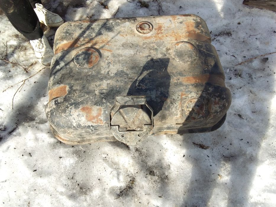 Топливний бак без кришки Газ,б,в,