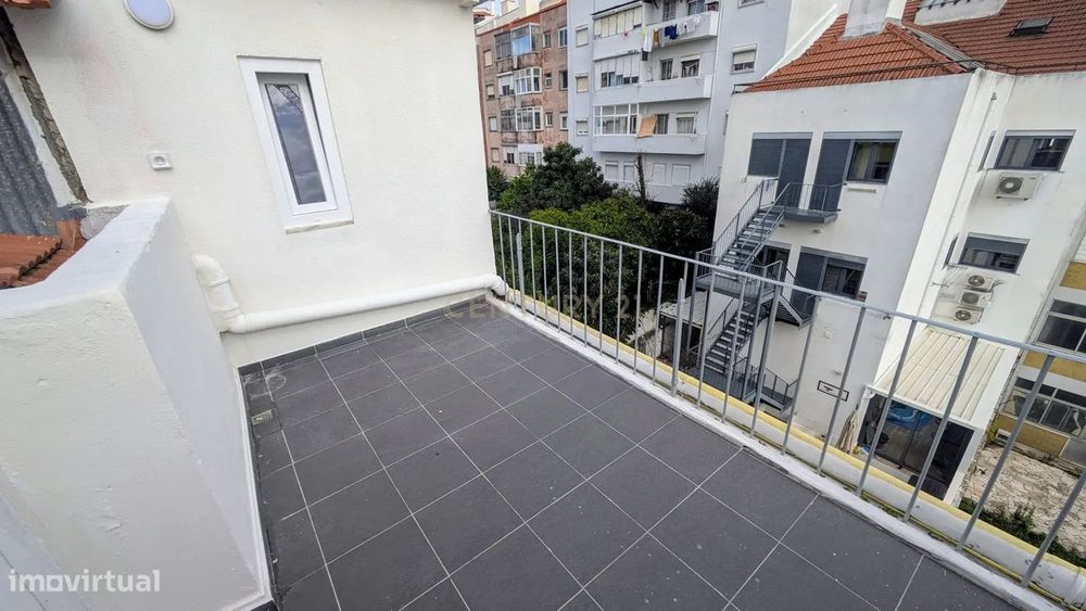 Apartamento T2 no vibrante bairro de Benfica