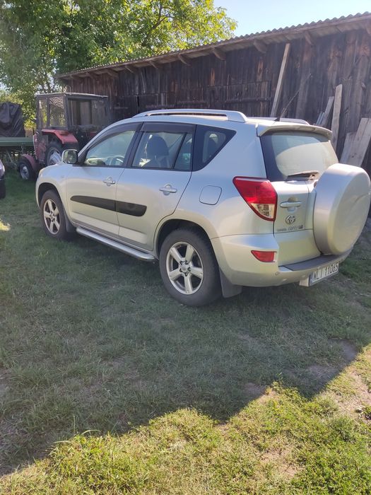 Tyota RAV4 2.0 benzyna 2007 rok