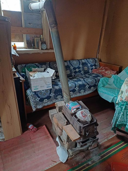 Продається двоповерхова цегляна дача в ст «Вікторія» з можливістю прописки!