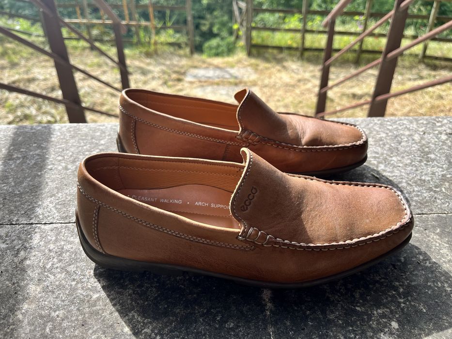 Sapatos mocassins ecco