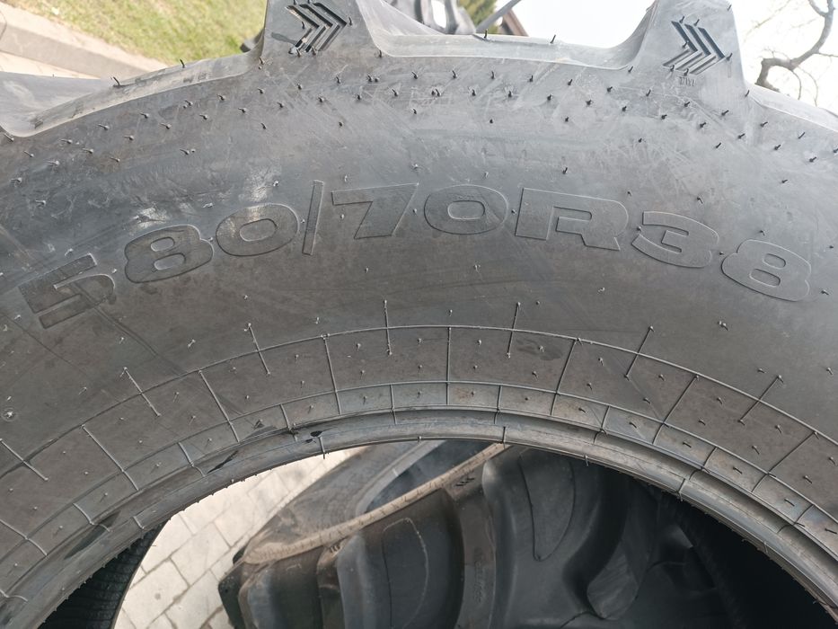 580/70R38 Galaxy Earth Pro Radial 700  20.8R38