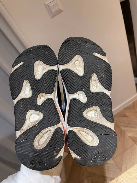 adidas Yeezy boost 700 Wave runner 39.