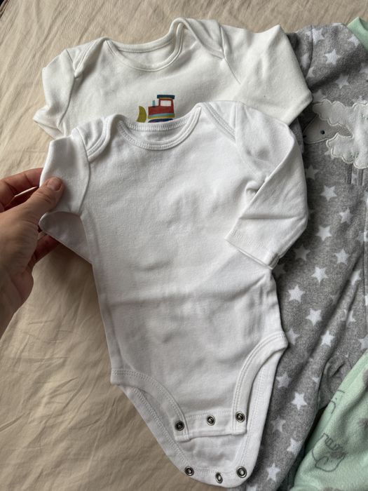 Carters 3-6 чоловічок флісовий ,бодік