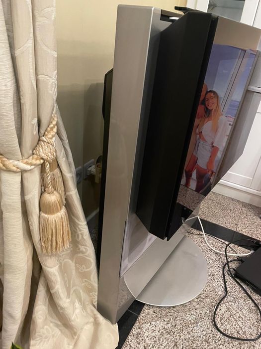 Televisão BANG & OLUFSEN