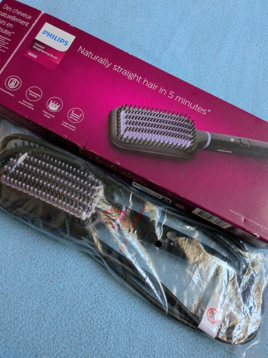 Escova Alisadora Philips StyleCare Essential (Modelo BHH880/00), uma ferramenta térmica concebida para alisar e modela