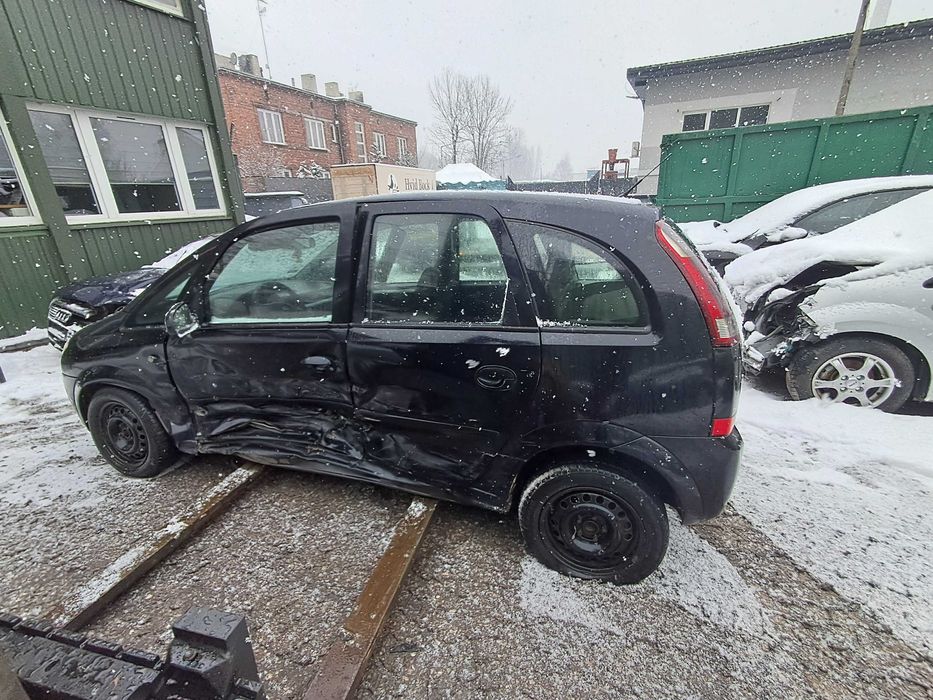 2005 Opel Meriva A 1.7 CDTI Z17DTH kolor Z20R Silnik skrzynia części