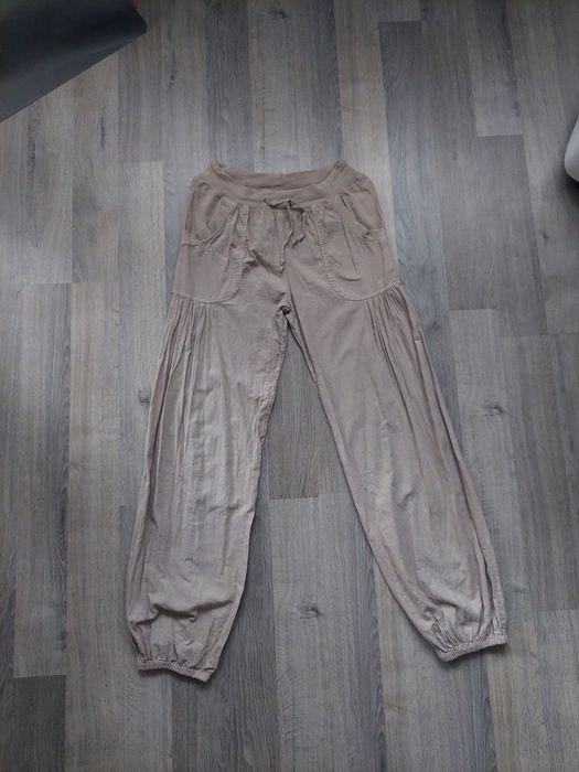 Roz 38 (M) przewiewne spodnie damskie