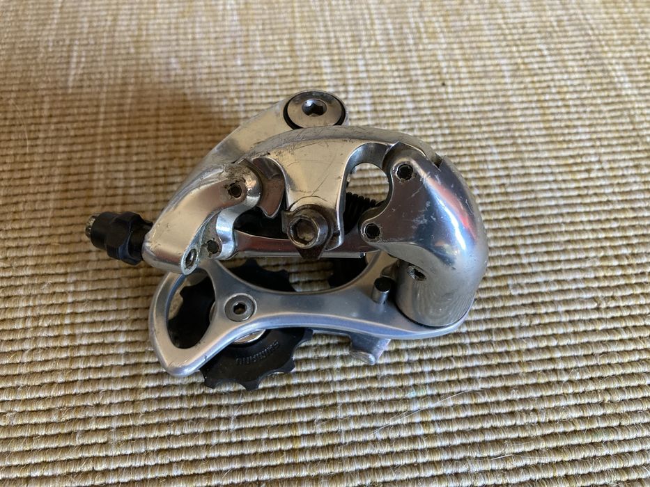 Desviador traseiro shimano 105 da serie 5500.