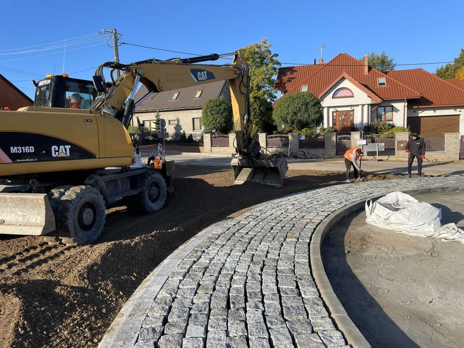 Usługi Brukarskie: Place, Parkingi, Drogi.