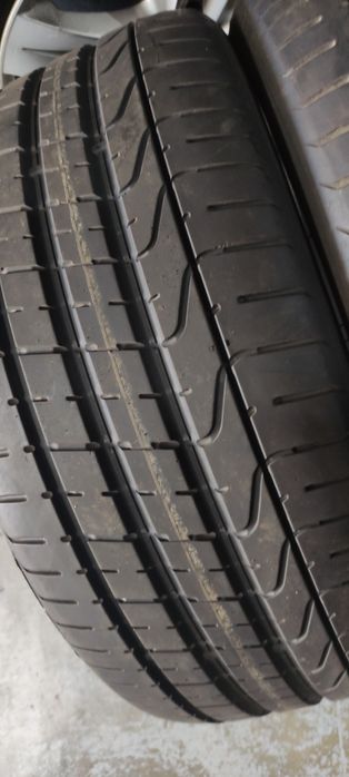 Pneus 265/40/21 semi novos