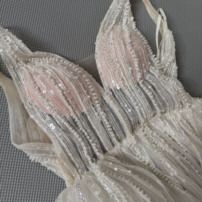 Suknia ślubna, 3 metrowy tren odpinany plus dwa welony 1,5m i 4,5 m