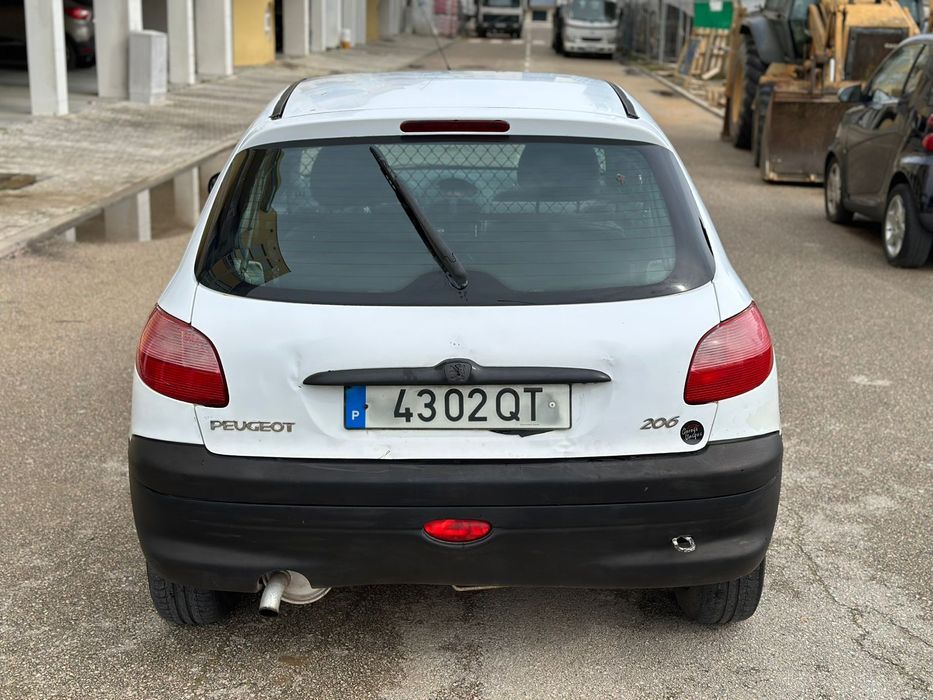 Peugout 1.9D comercial ano 2000 com (AC)