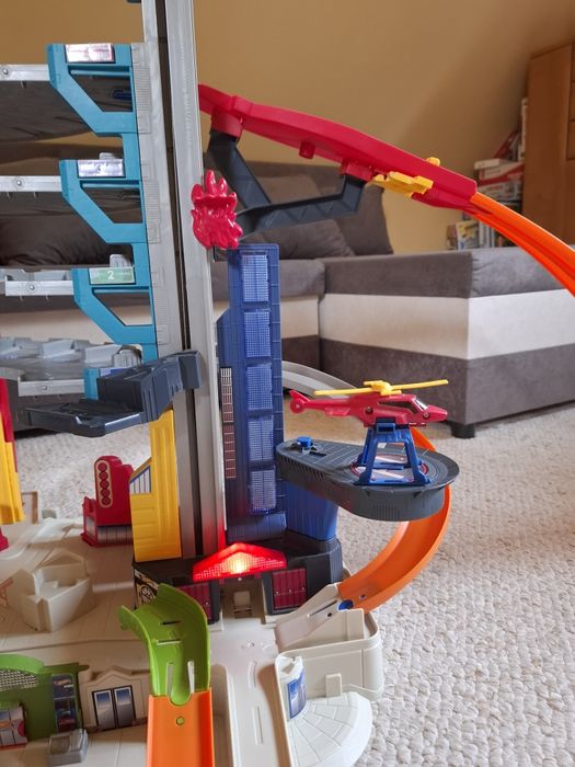 Garaż na autka Hot Wheels