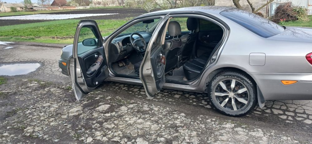 Продам Nissan Maxima QX