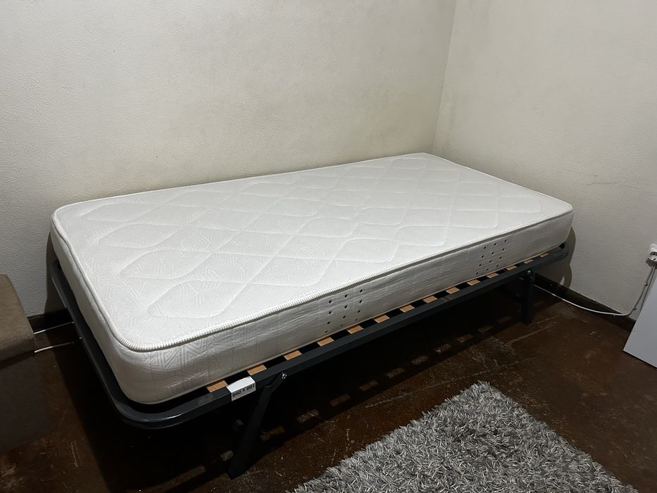 Cama de solteiro