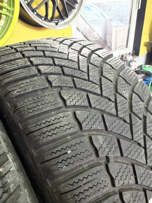 Opony zimowe 225/40R18 92V XL Bridgestone Blizzak LM005 AO | 2020 | 2 sztuki