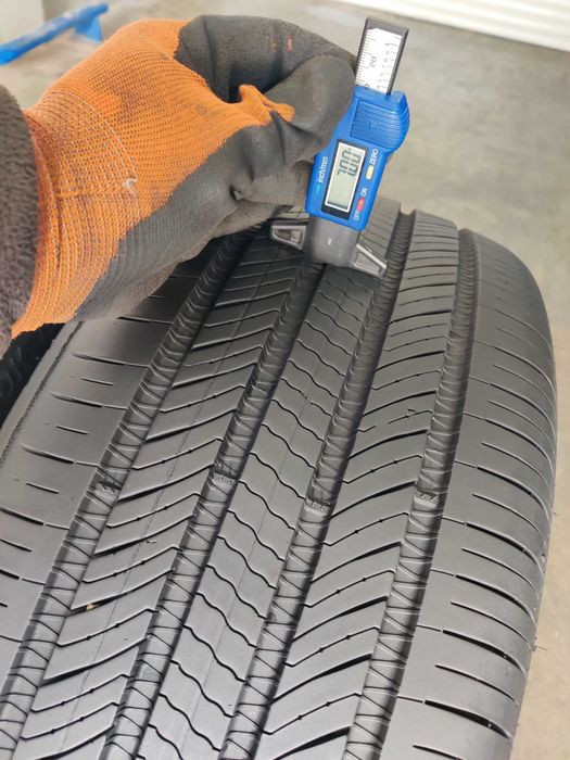 1шт R21 245 35 Hankook Ion Evo AS шина всесезонна з Tesla