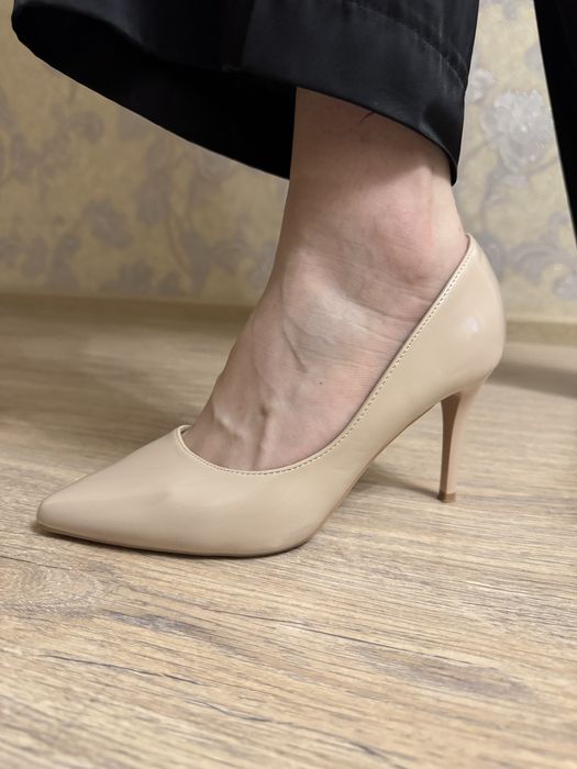 Бежеві підбори 38 розмір (9 см підбор)