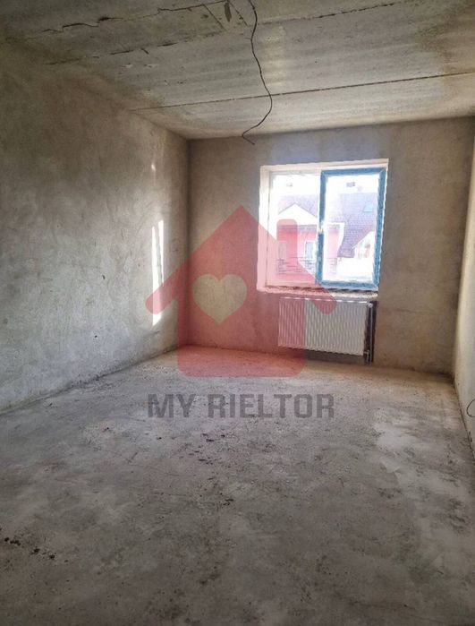 Продаж квартири з видом на Озеро!