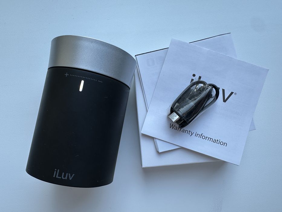 Портативна смарт-колонка iLuv з Amazon Alexa