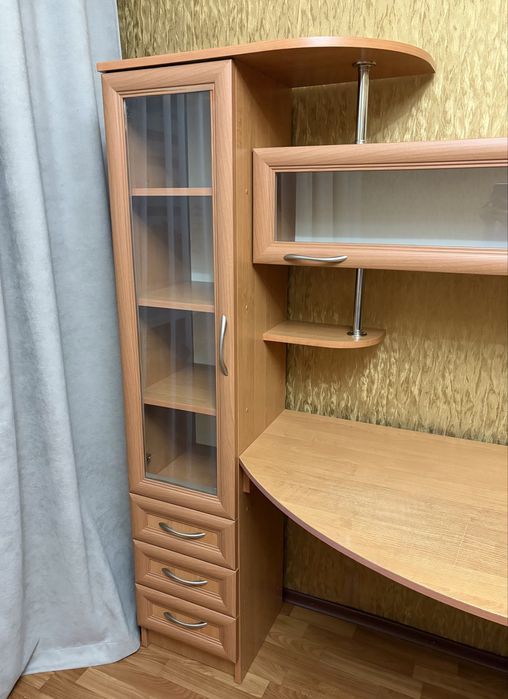 Письмовий стіл