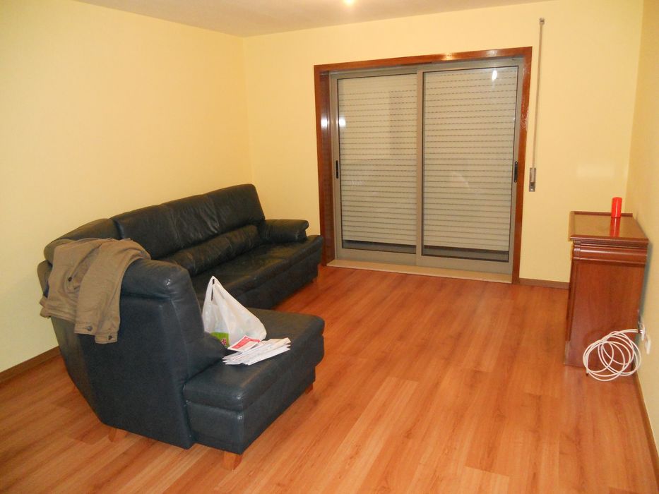 Arrenda-se T2 na quinta do casal