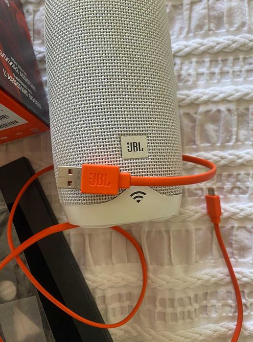 Coluna JBL Link 10 portátil com Google Assistant