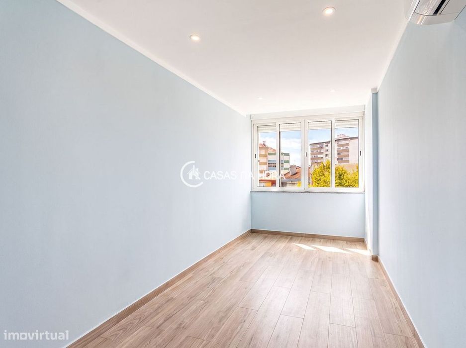 Apartamento Duplex com Suite no Sótão | Benfica  Bairro das Pedralvas