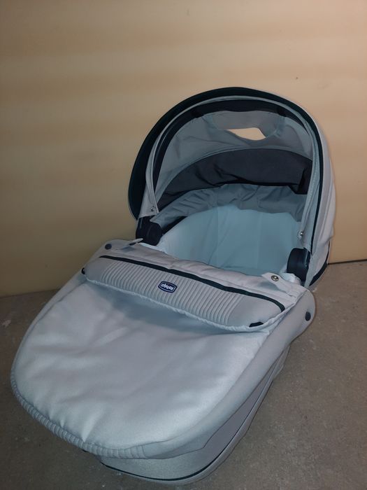 Alcofa Chicco em excelente estado