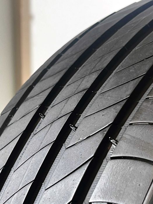 Pneus Michelin Primacy 4 - 205/45/17 - Excelentes