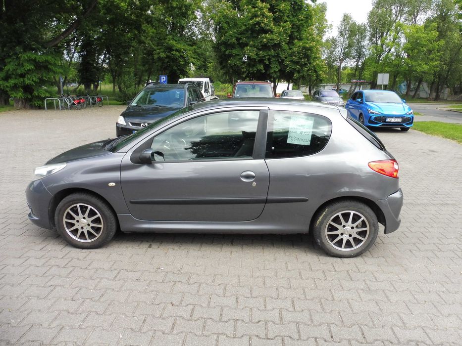 Peugeot 206 plus
