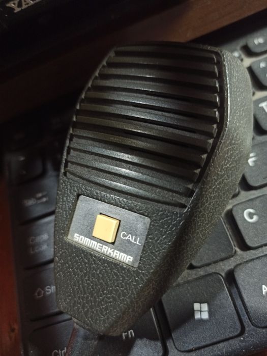 УКВ радіостанція Yaesu FT 212RH