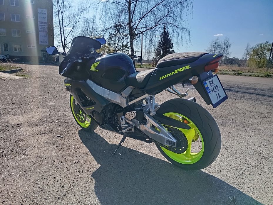 Продам HONDA CBR929RR