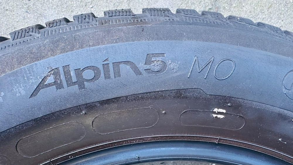 2x opona zima 205/60/16 92H Michelin alpin 5 MO 0319