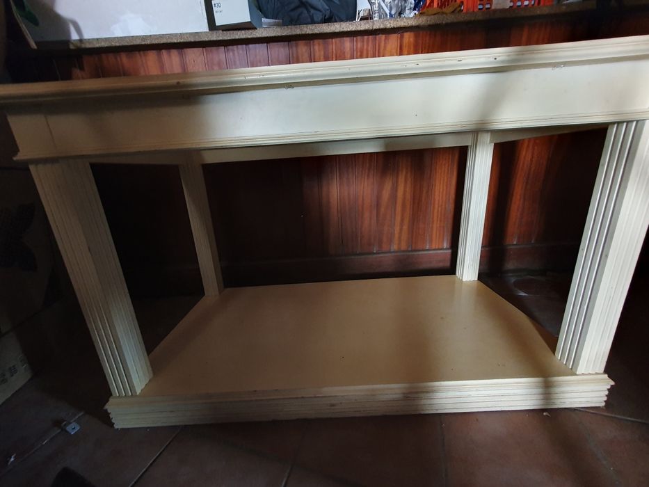 Mesa com tampo de vidro