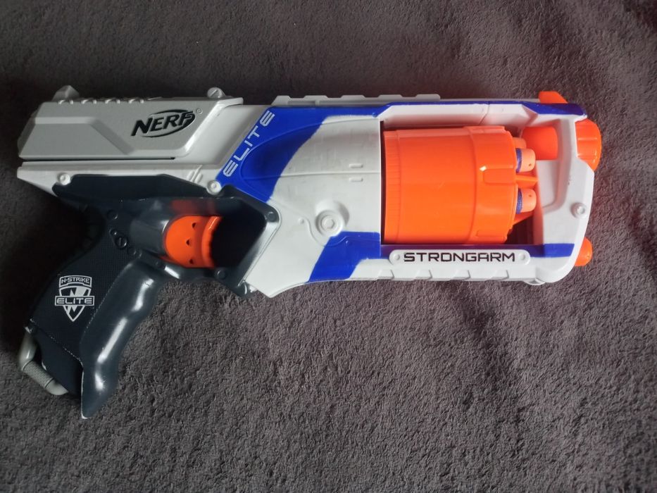 Karabin Nerf Strongarm