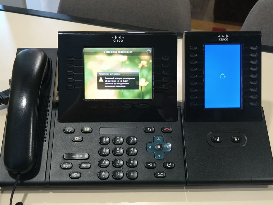 IP видео телефон Cisco CP-8961 с панелью расширения