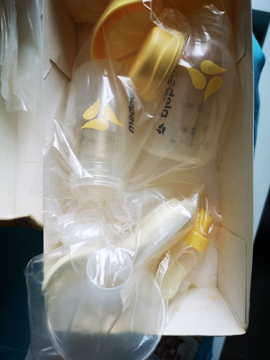 Bomba de extração manual de leite Medela