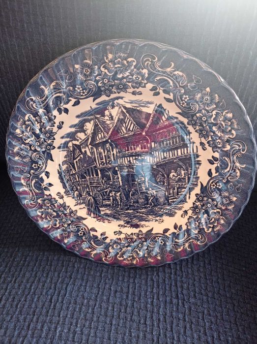 Prato louça inglesa Royal Tudor Ware