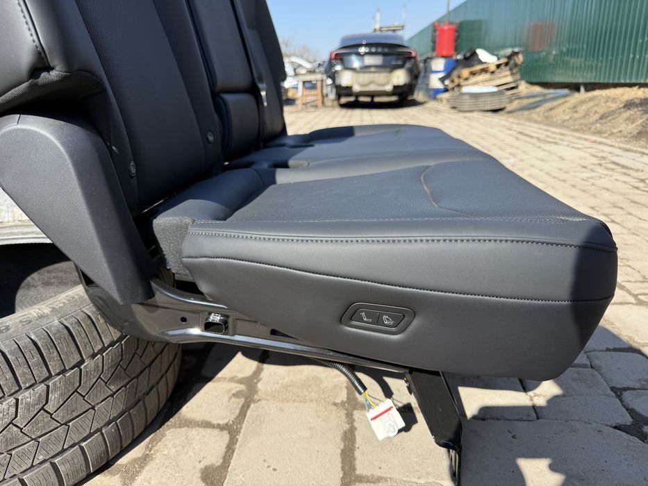 Tesla Model Y Juniper • салон