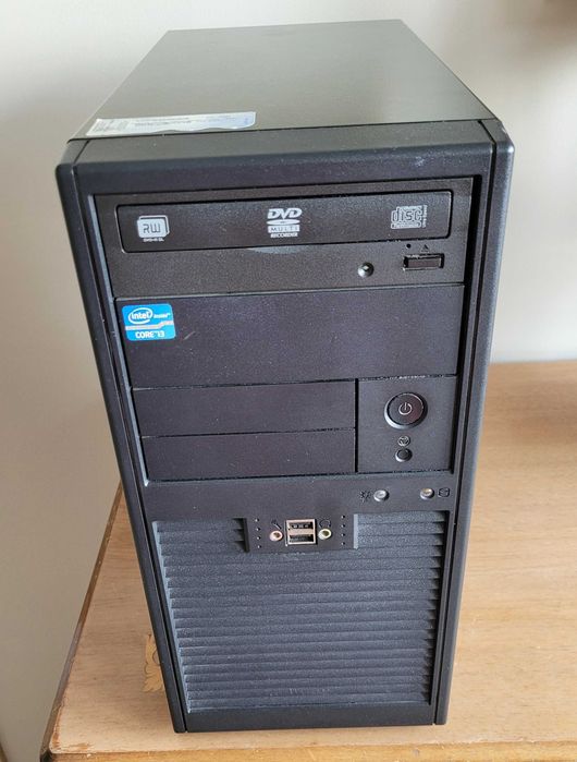 Komputer Desktop-8Q4FCCN