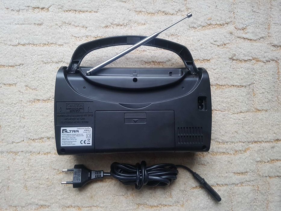 Radio  ELTRA  KINGA 2 model 300 . + gratis .