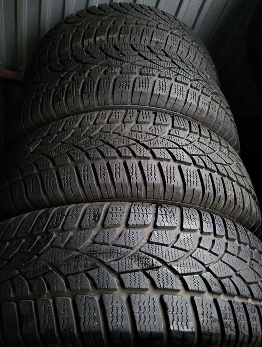 Шини зима 215/60 R16 Dunlop комплект резини практично даром