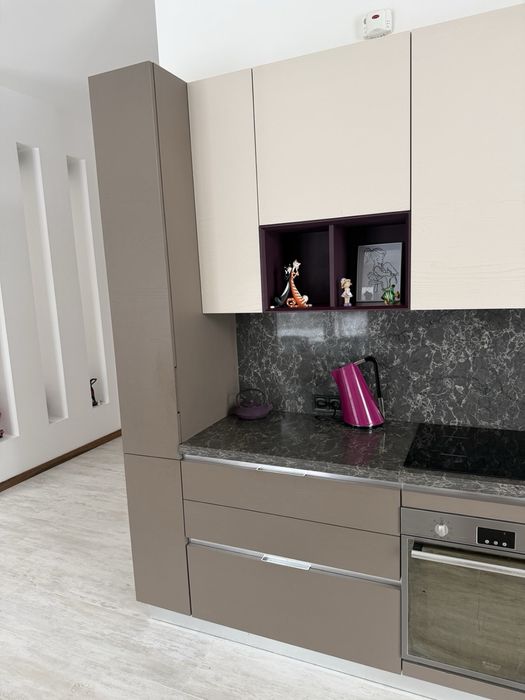 Кухня Італія, відмінний стан