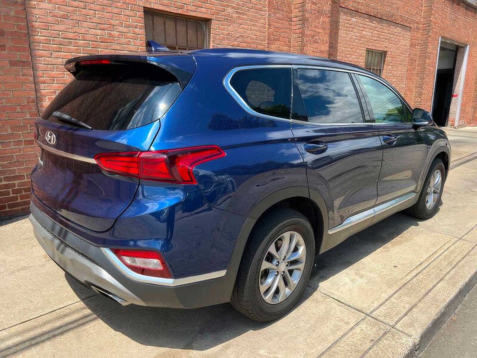 Hyundai Santa Fe SEL      2020