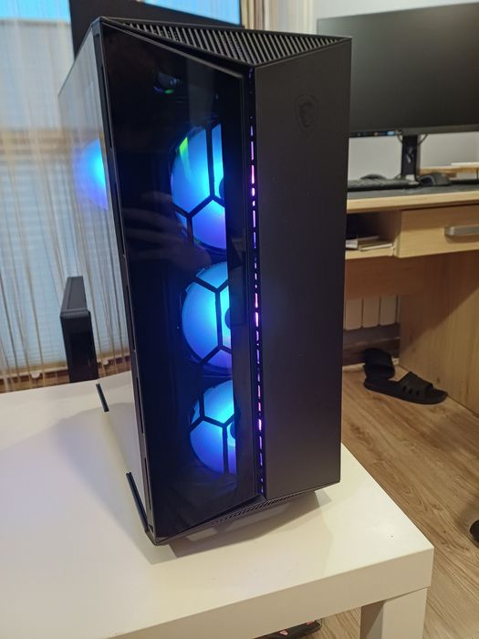 Obudowa MSI gunrir 110r